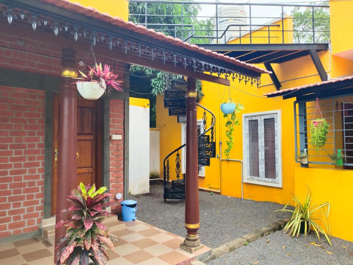De Asian Villa Pondicherry Auroville Buitenkant foto